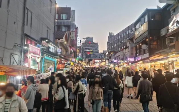 Brown Sinchon 3* Seoel