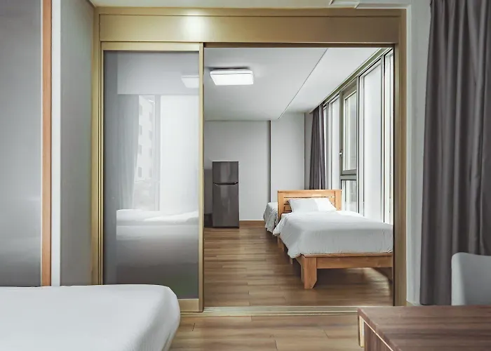 Brown Sinchon Hotel Seul